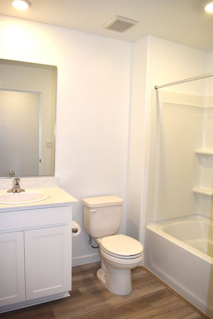 7472 Stellar Way, Sacramento, CA 95829 - House for Rent - Image 4