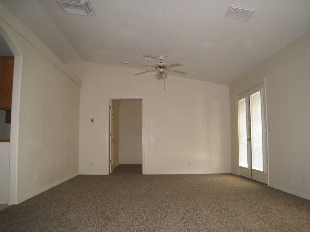 3100 Sombrero Dr, Lake Havasu City, AZ 86404 - House for Rent - Image 2