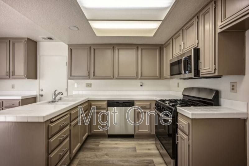 793 Playa Blanca Circle, Corona, CA 92879 - House for Rent - Image 4
