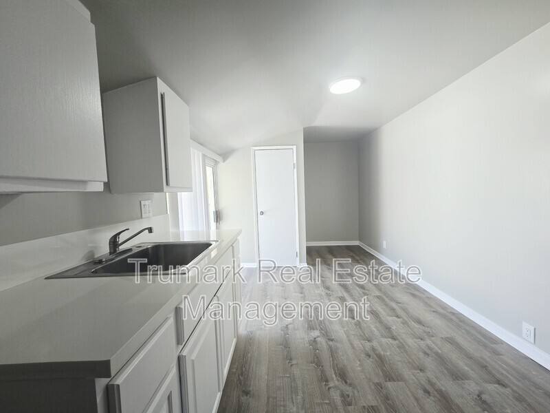 4335 W Garfield Ave, Glendale, CA 91204 - Apartment for Rent - Image 2