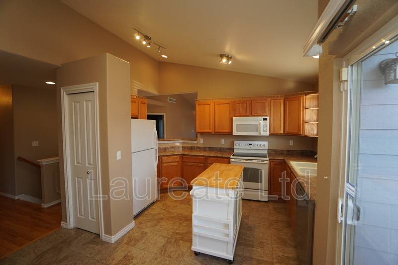 3036 S Waco Court, Aurora, CO 80013 - House for Rent - Image 6