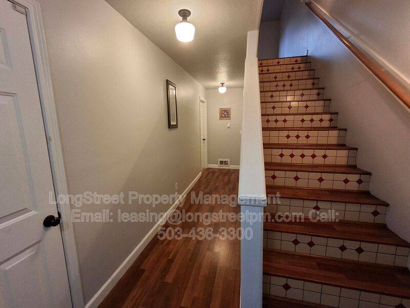 15820 NE Beech St, Portland, OR 97230 - Townhouse for Rent - Image 10