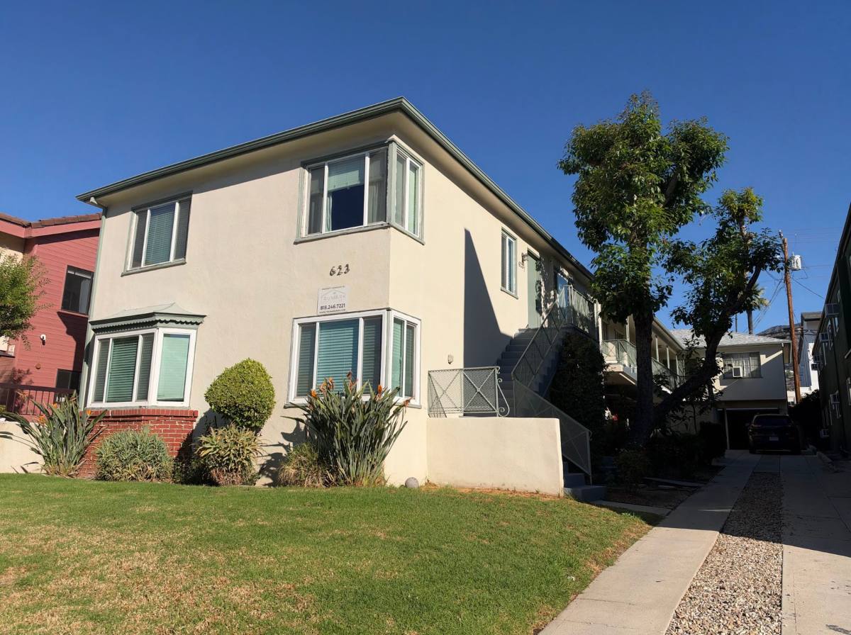 623 W Stocker St #C, Glendale, CA 91202 - Apartment for Rent - Image 1