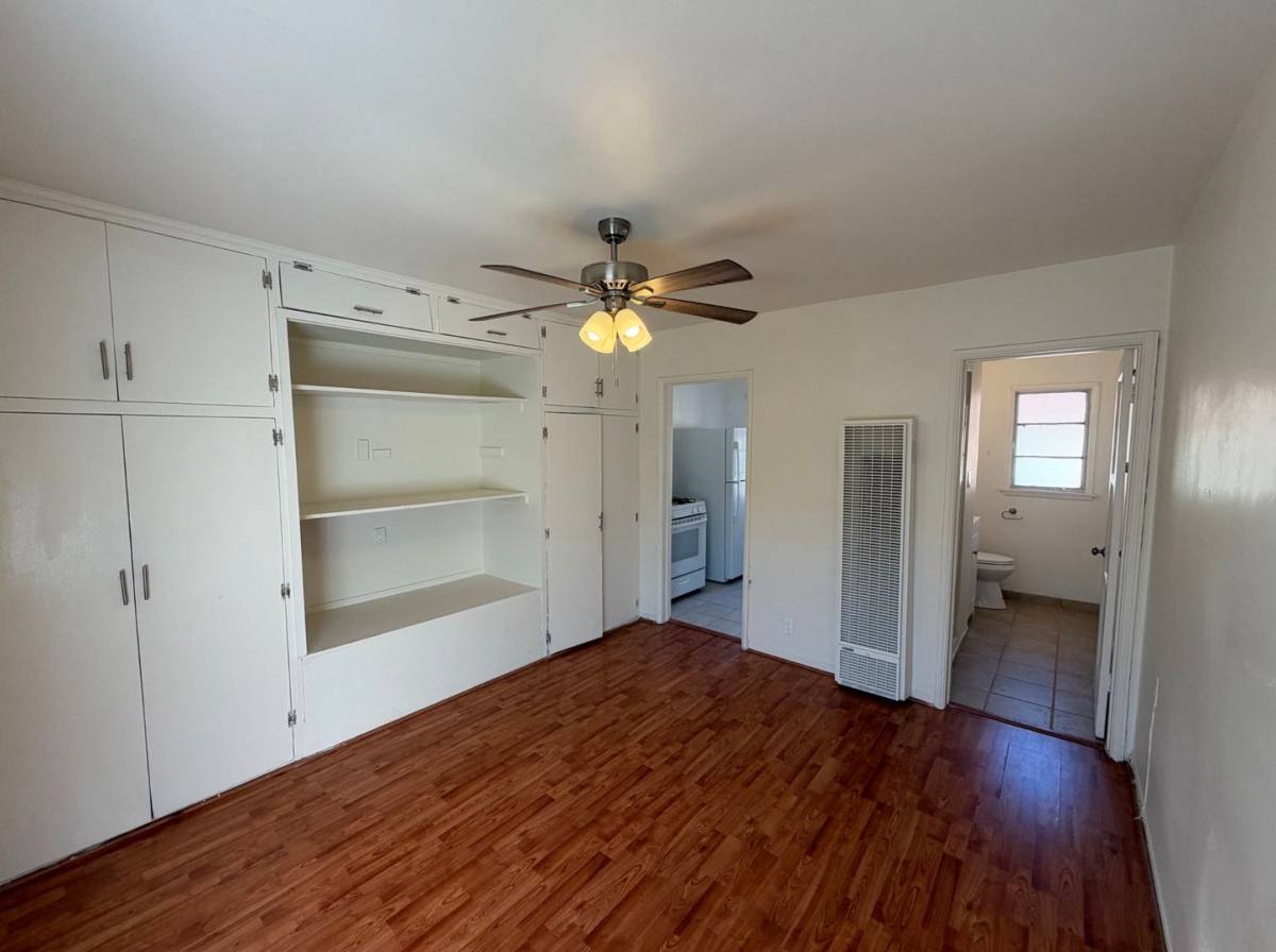 623 W Stocker St #C, Glendale, CA 91202 - Apartment for Rent - Image 9