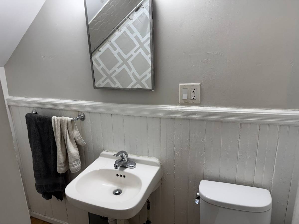 6 Lawton St, Pawtucket, RI 02860 - Apartment for Rent - Image 5