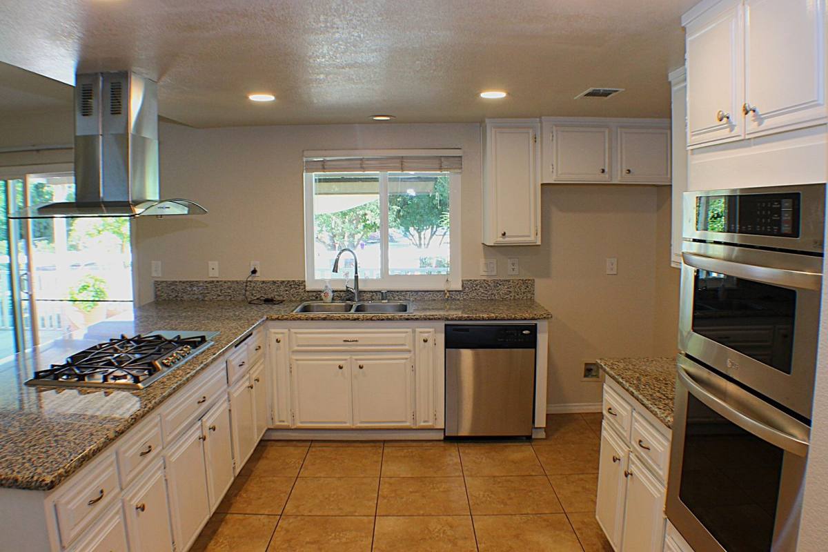 13669 Wilmot St, Moreno Valley, CA 92555 - House for Rent - Image 10