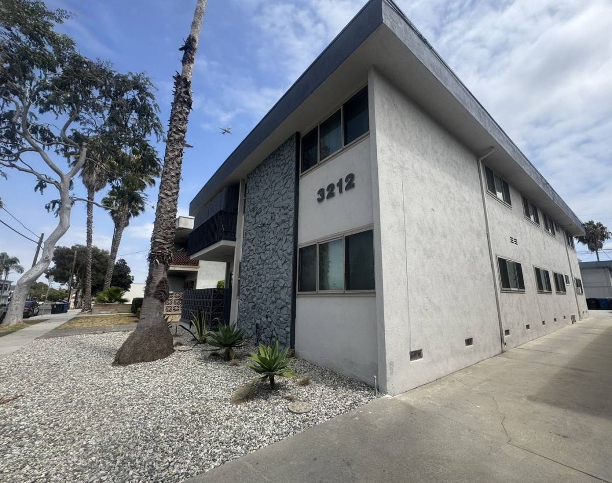 3212 W 84th Place #1, Inglewood, CA 90305 - Apartment for Rent - Image 1