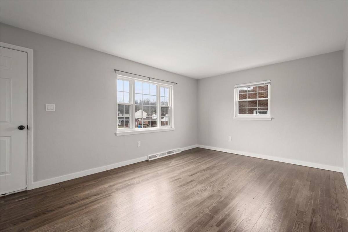 119 Bygate Circle, Pittsburgh, PA 15220 - House for Rent - Image 8