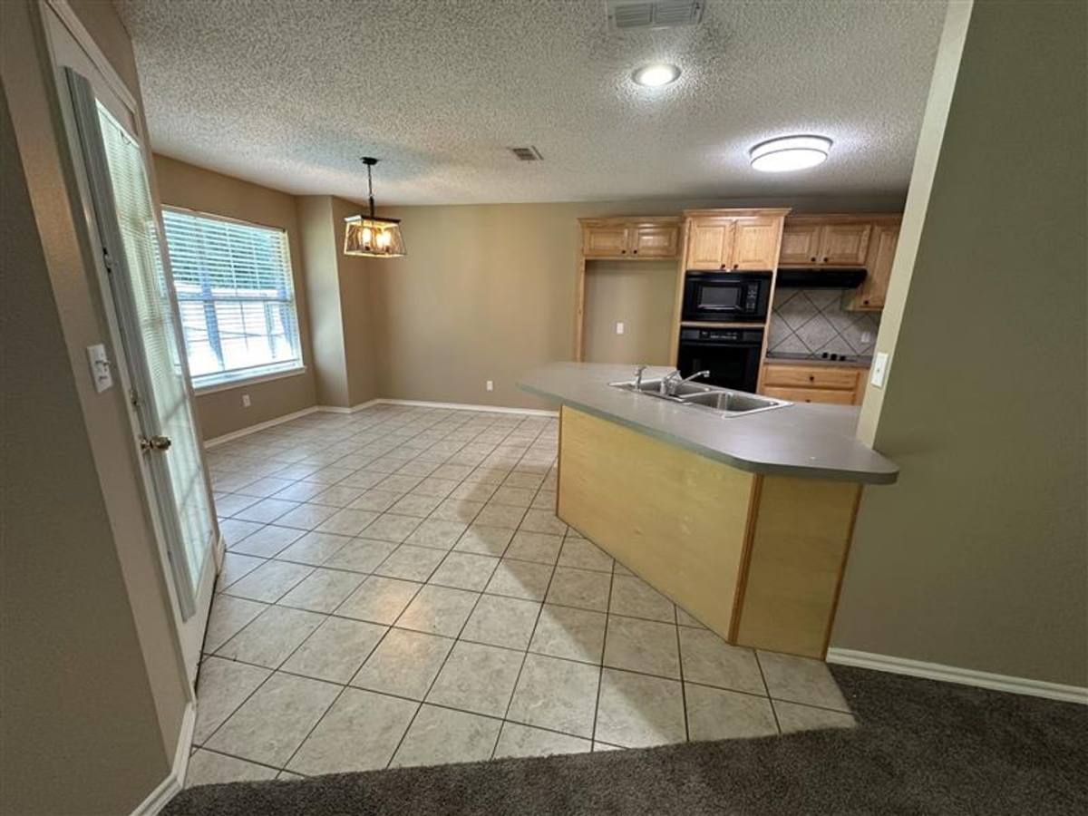 2305 Haverhill Dr, Tyler, TX 75707 - House for Rent - Image 6