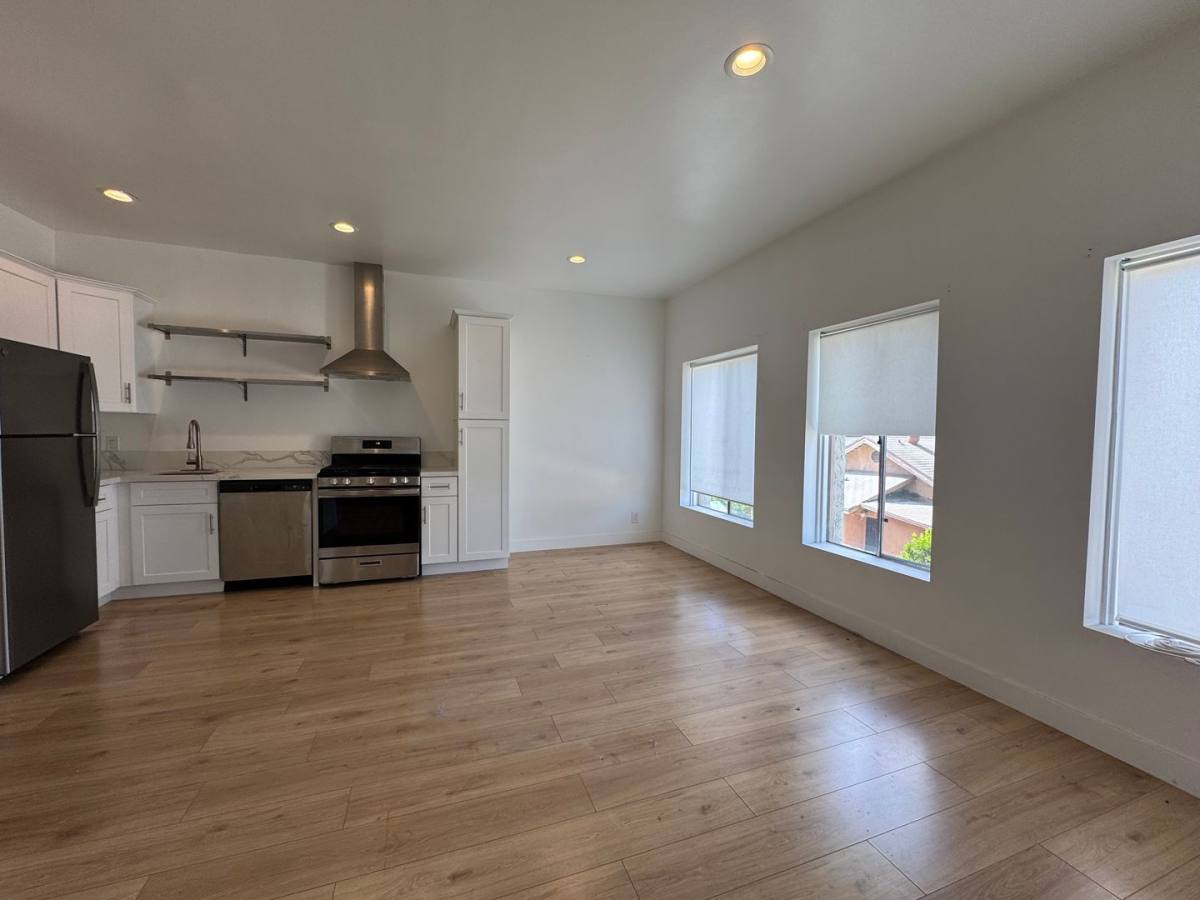 Apartment for rent at 2516 Kent St #13, Los Angeles, CA 90026