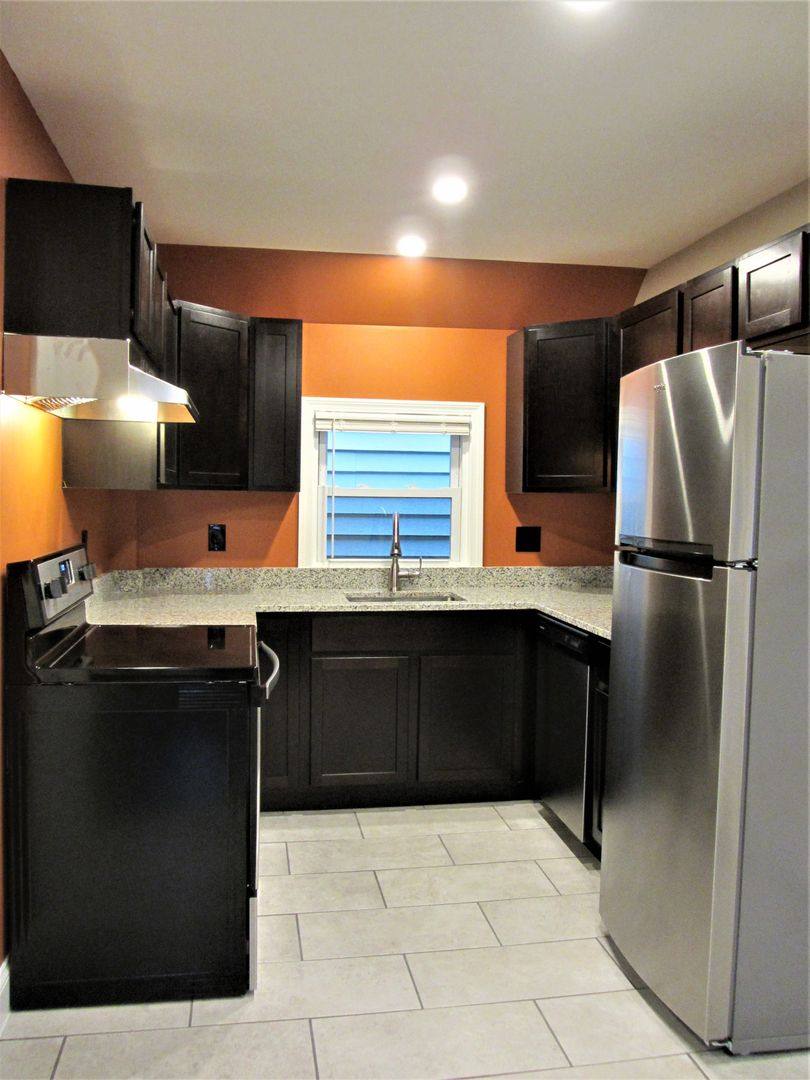 62 High St, Biddeford, ME 04005 - Apartment for Rent - Image 1