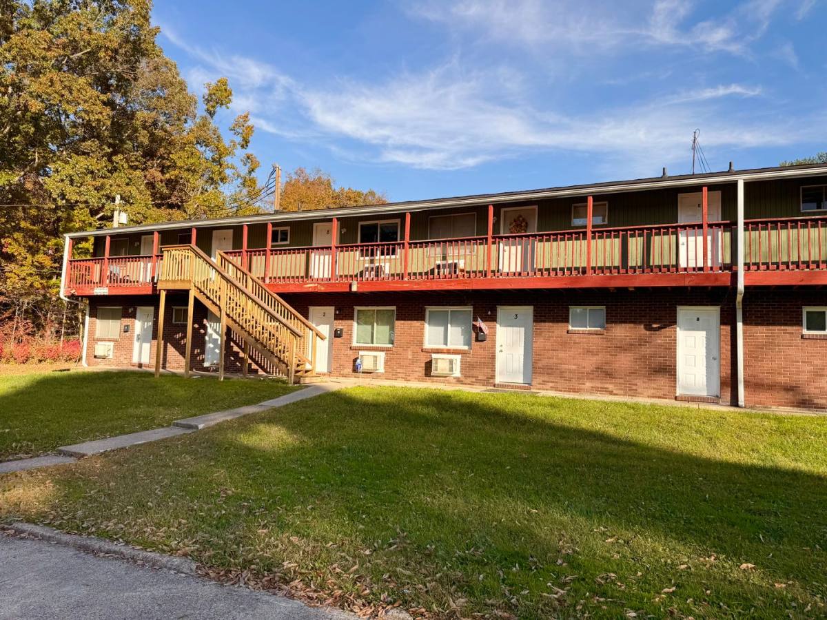Apartment for rent at 2906 29th St, Parkersburg, WV 26104