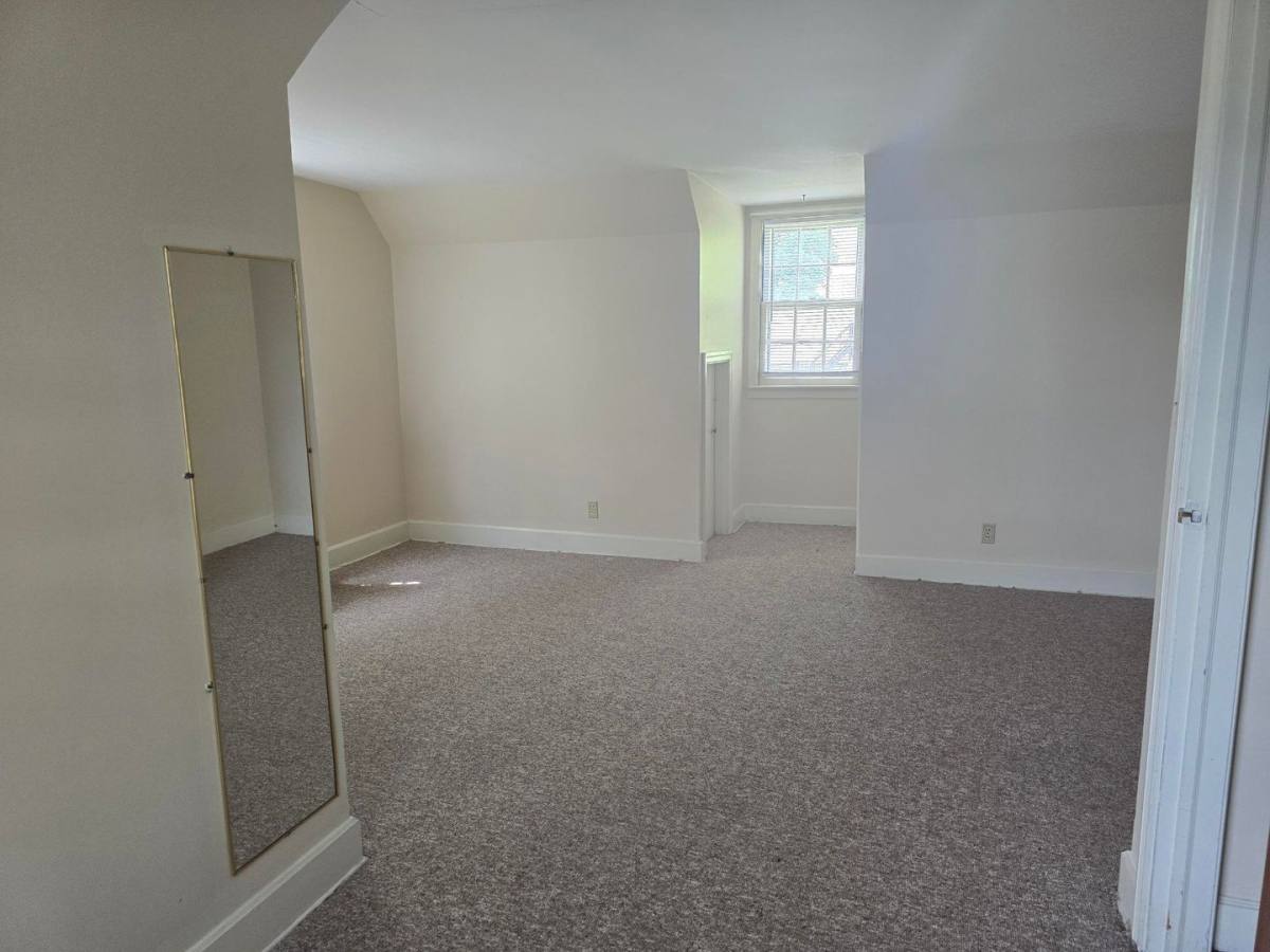 404 W Fairmount Ave, State College, PA 16801 - Apartment for Rent - Image 8