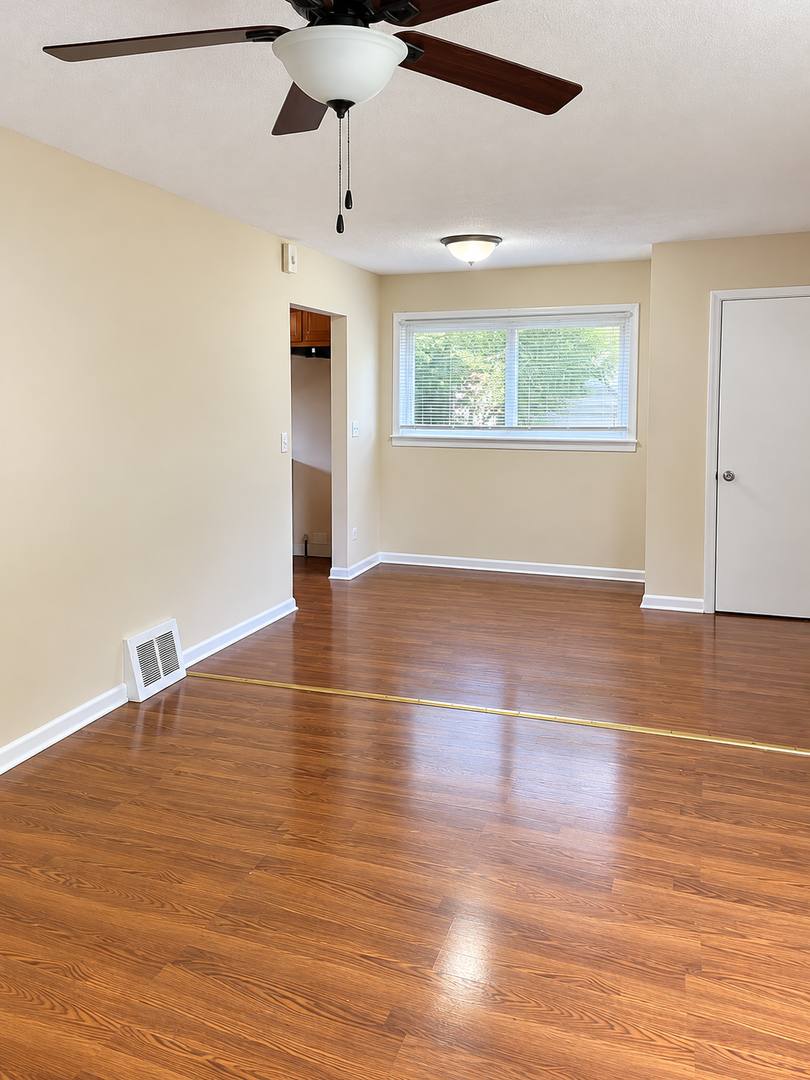 2800 Pine, Waukegan, IL 60085 - House for Rent - Image 5