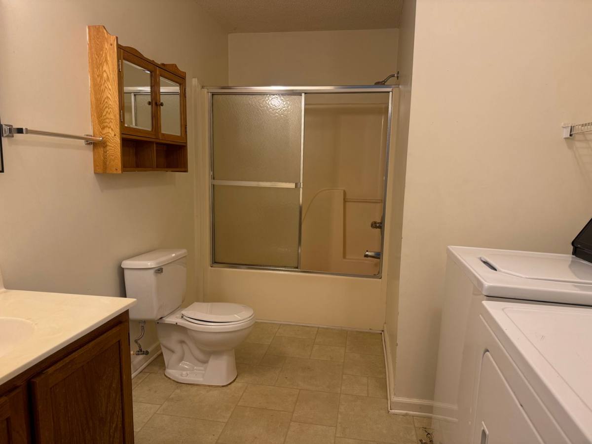 1611 Campbell St, Murray, KY 42071 - Apartment for Rent - Image 4