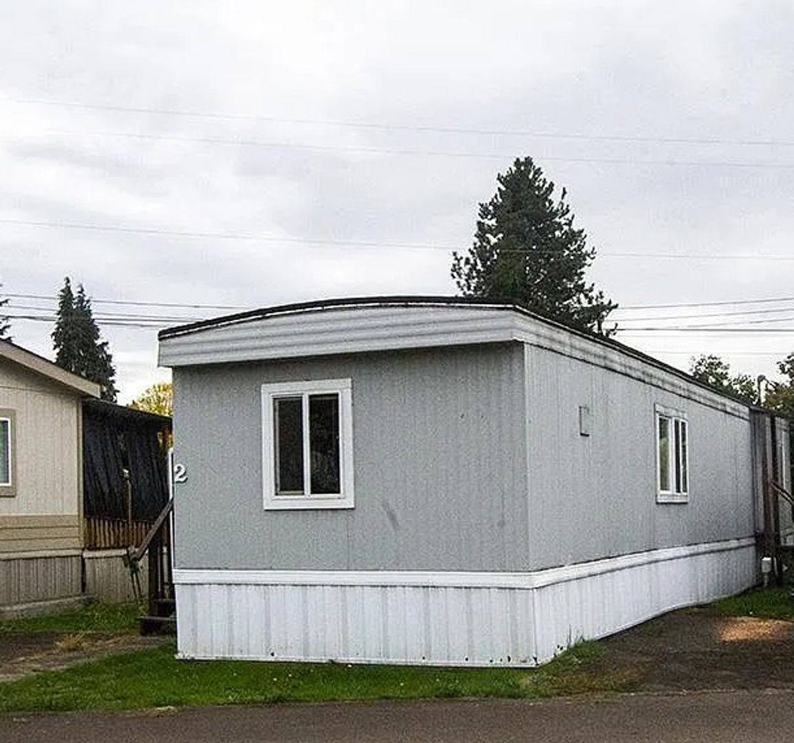 2010 SW 3rd St #2 in Corvallis, OR | 2 Beds 1 Bath 672 sqft House for ...
