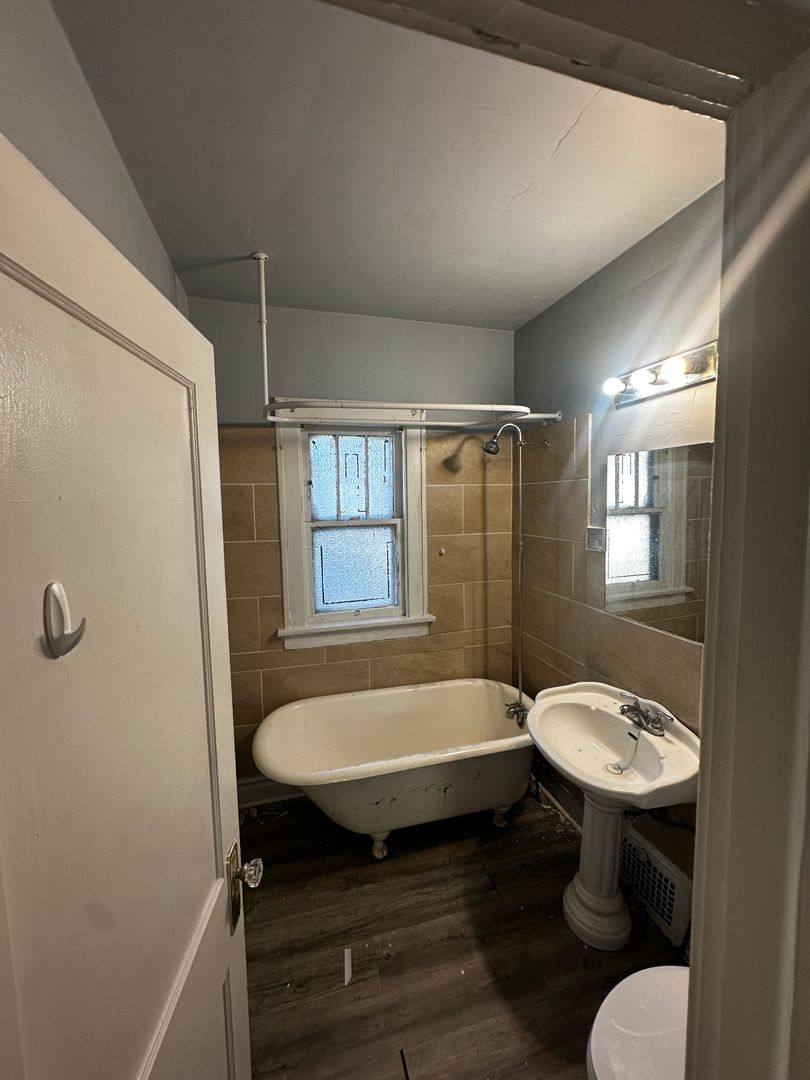 4564 Massachuttes St, Gary, IN 46409 - Apartment for Rent - Image 8