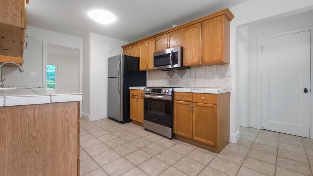 14357 36th Ave NE, Seattle, WA 98125 - House for Rent - Image 5