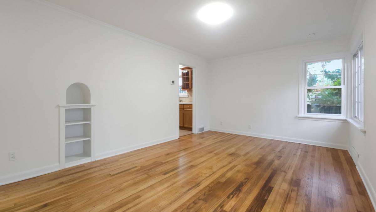 14357 36th Ave NE, Seattle, WA 98125 - House for Rent - Image 3