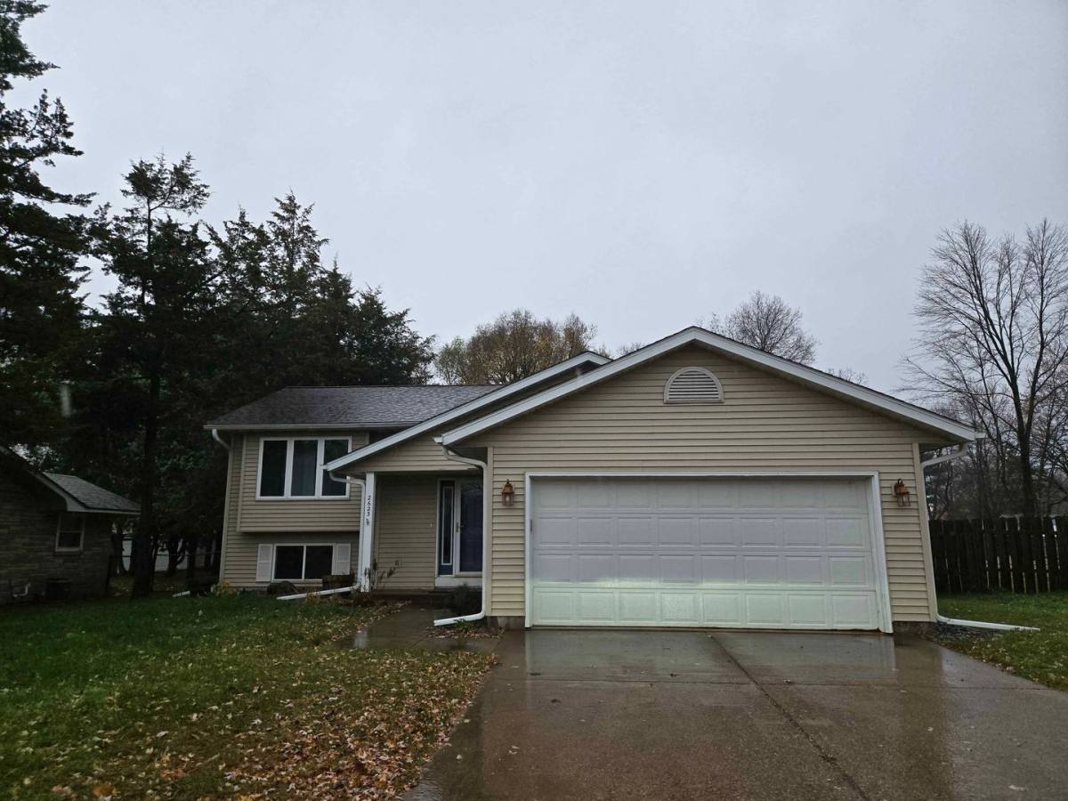 House for rent at 2623 Edgewood Lane, Eau Claire, WI 54703