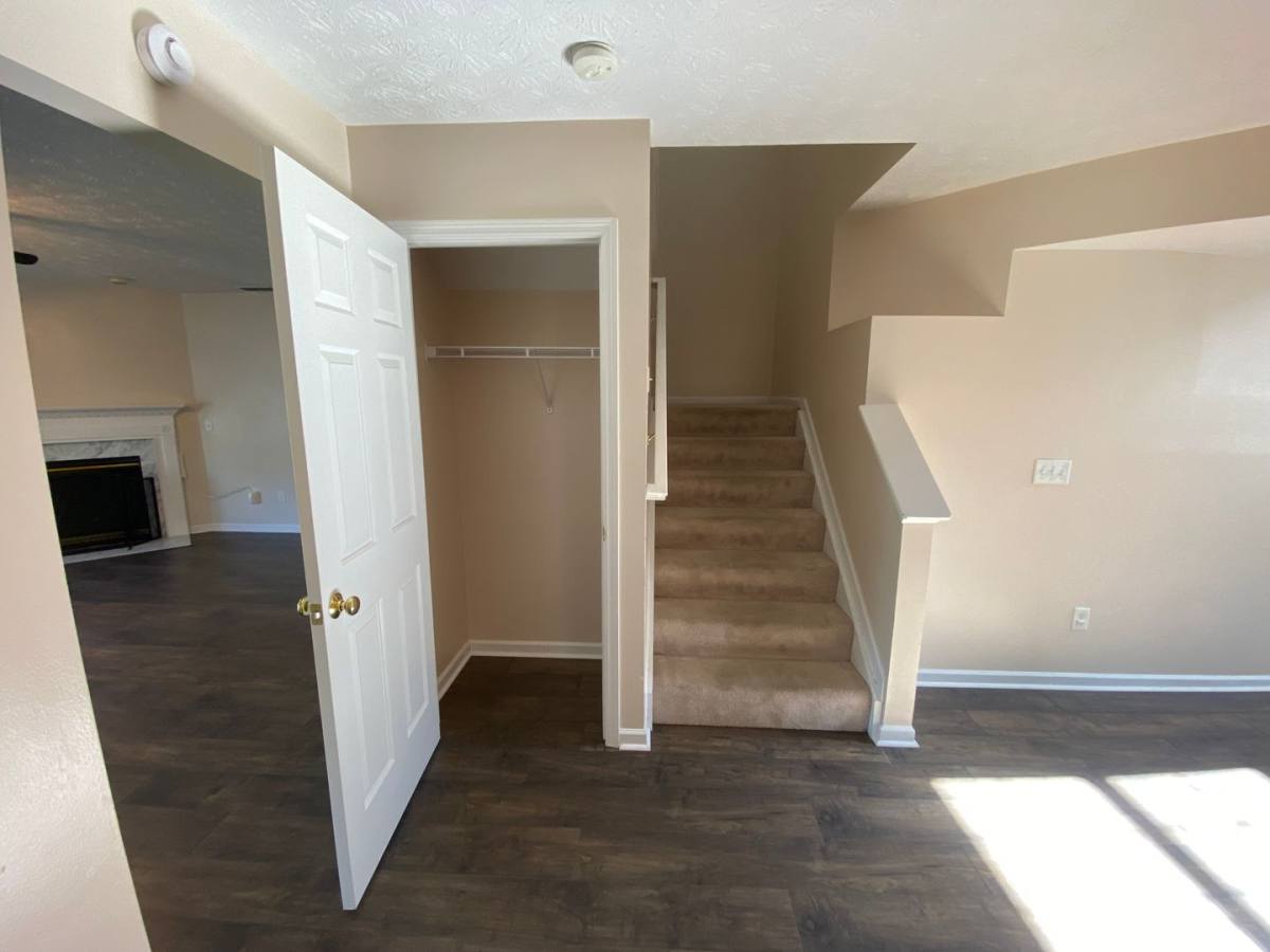 4221 Dobbin Circle, Dayton, OH 45424 - House for Rent - Image 9