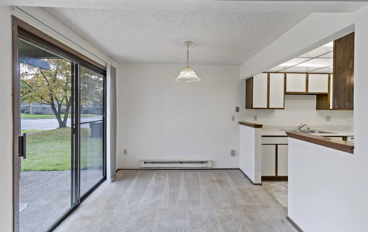 2564 Warner Ave #B, Enumclaw, WA 98022 - Apartment for Rent - Image 4