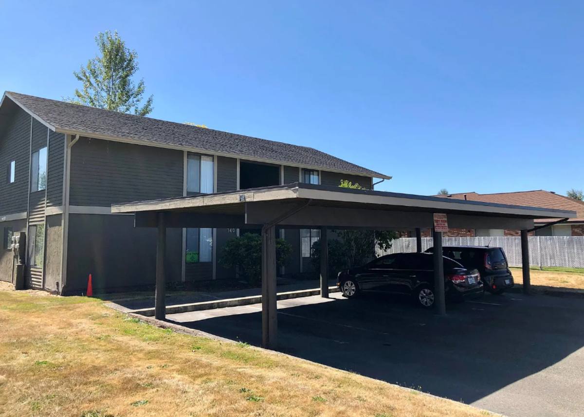 2564 Warner Ave #B, Enumclaw, WA 98022 - Apartment for Rent - Image 1