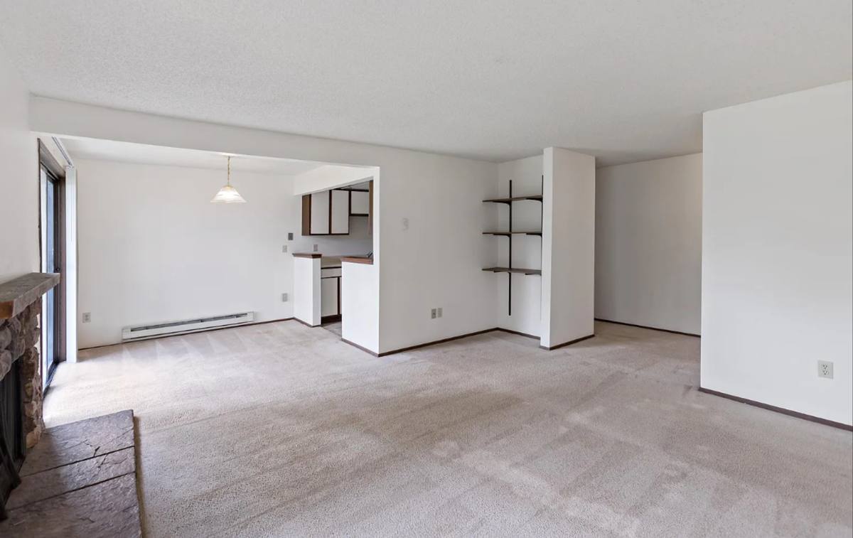 2564 Warner Ave #B, Enumclaw, WA 98022 - Apartment for Rent - Image 3