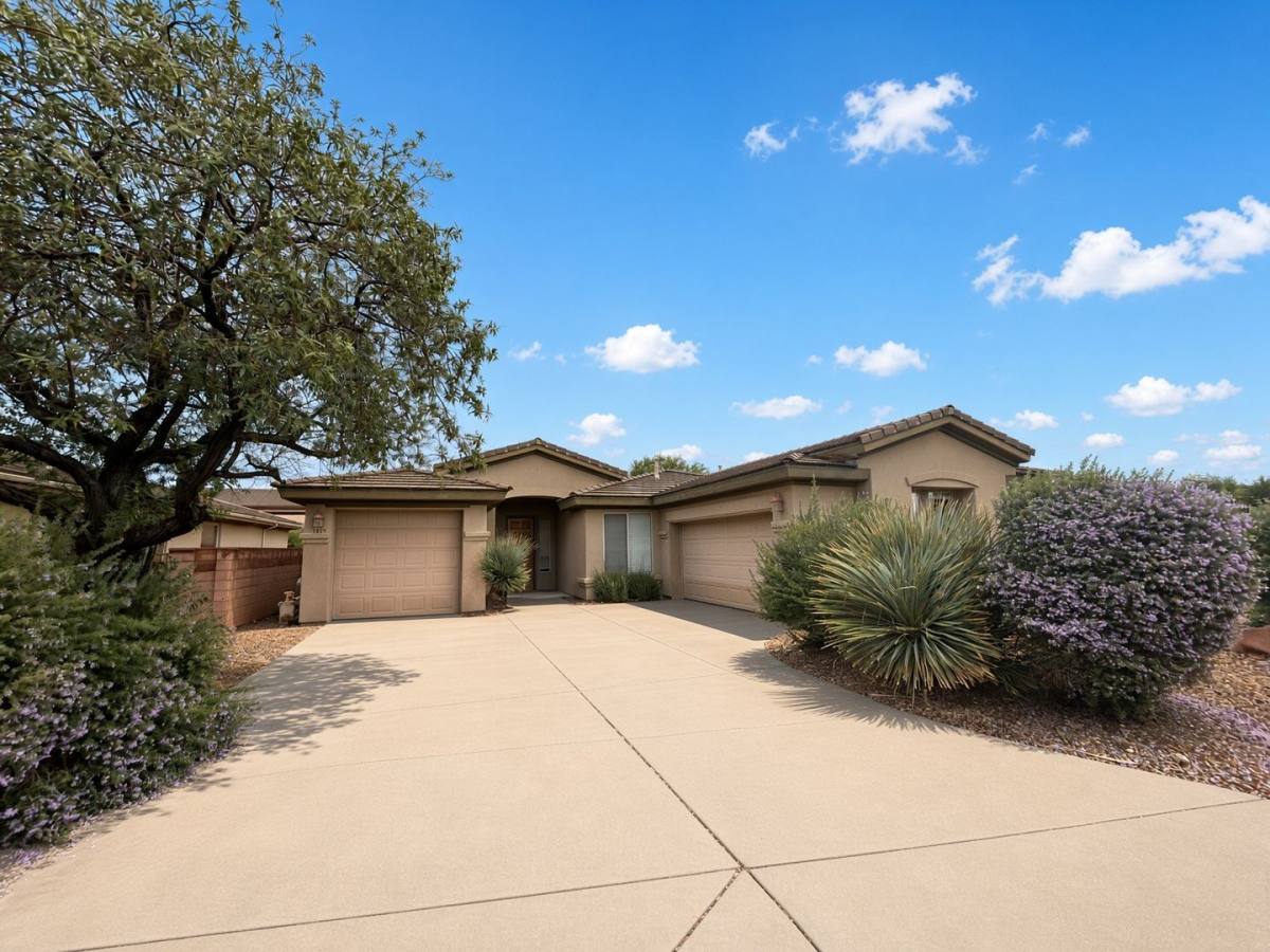 3429 E Crossview Circle, Washington, UT 84780 - House for Rent - Image 1