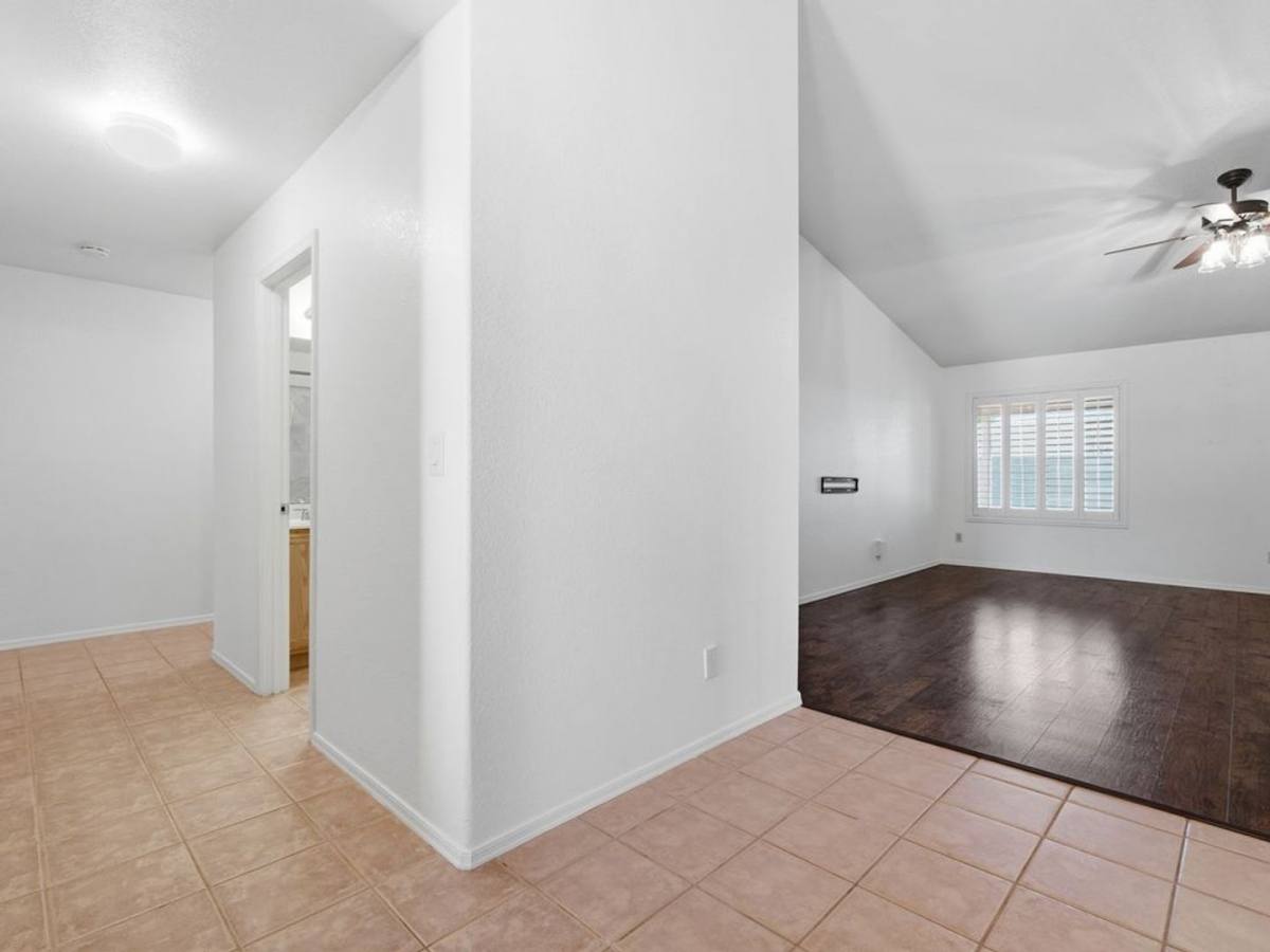 9687 E Banbridge St, Tucson, AZ 85747 - House for Rent - Image 5