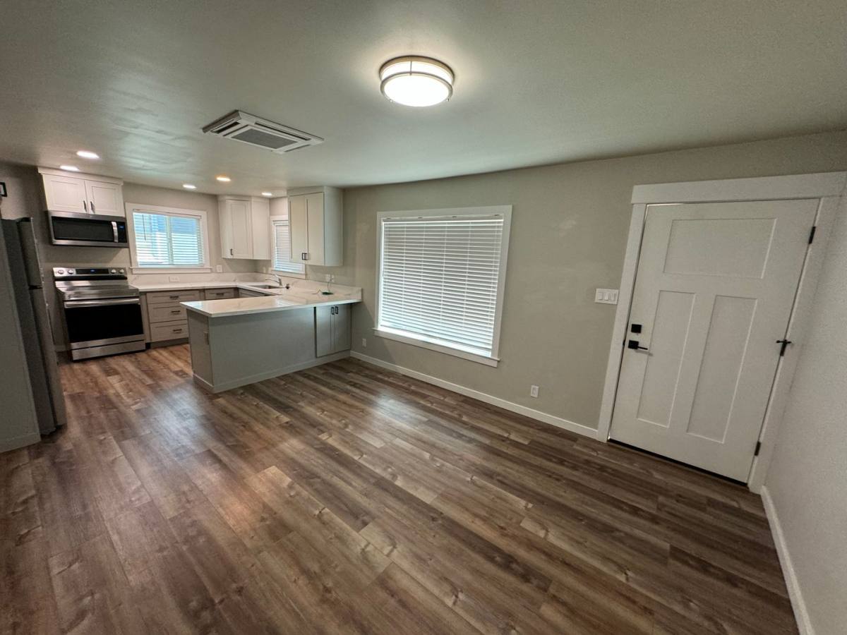 160 Kenmass Ave, Auburn, CA 95603 - Apartment for Rent - Image 4