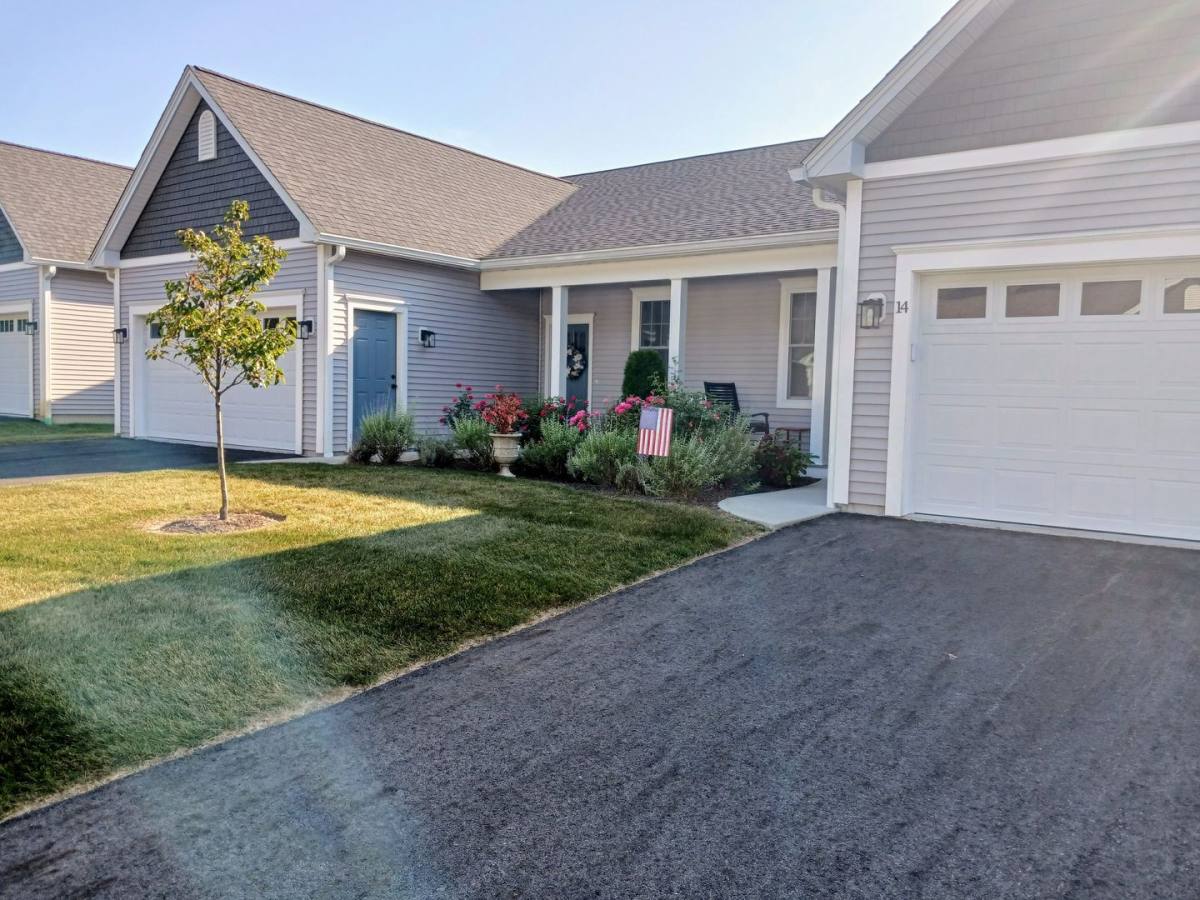 Townhouse for rent at 57 Sire Way, West Warwick, RI 02893