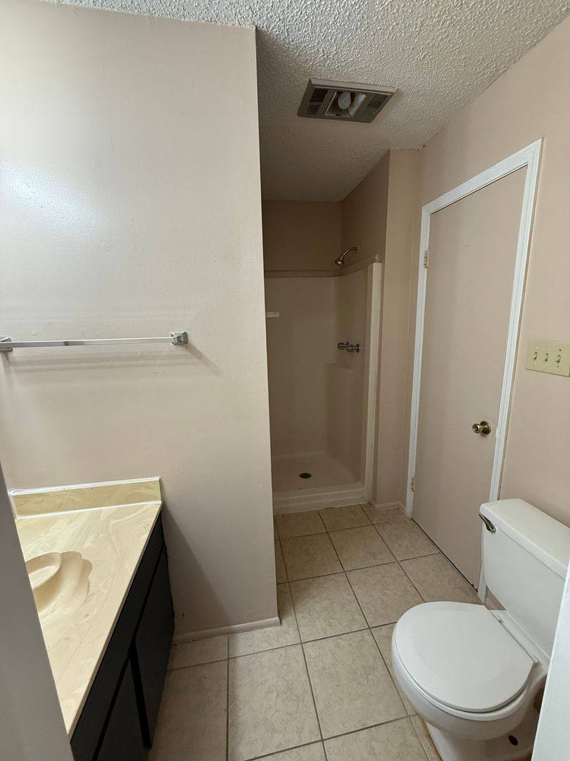 8911-1421 Gsri Ave, Baton Rouge, LA 70810 - Townhouse for Rent - Image 4