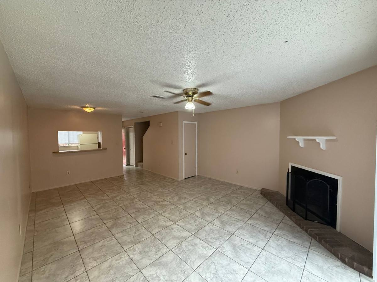 8911-1421 Gsri Ave, Baton Rouge, LA 70810 - Townhouse for Rent - Image 2