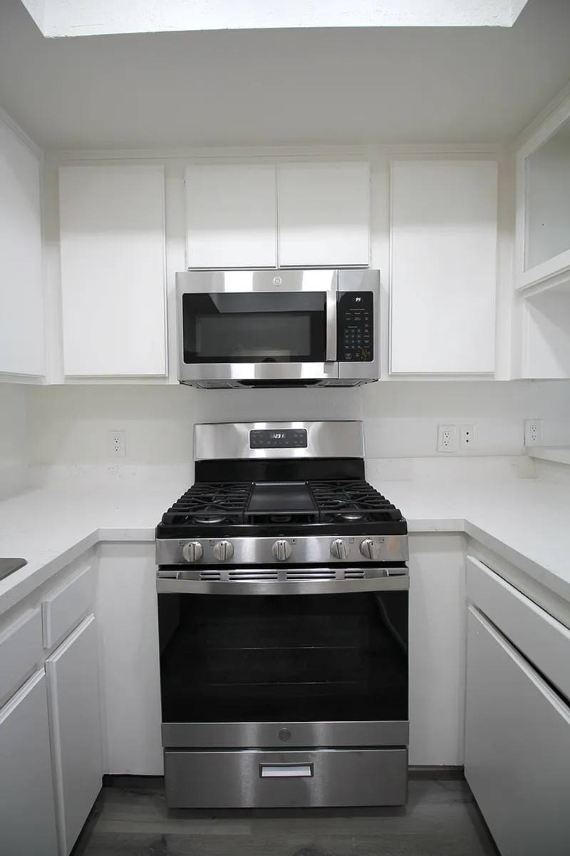 4940 Lewis Rd, Agoura Hills, CA 91301 - Apartment for Rent - Image 6