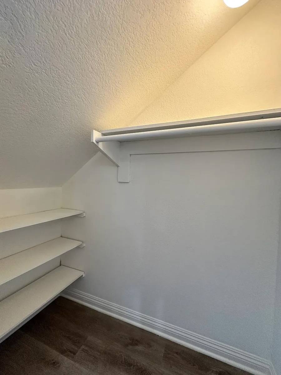 4940 Lewis Rd, Agoura Hills, CA 91301 - Apartment for Rent - Image 3