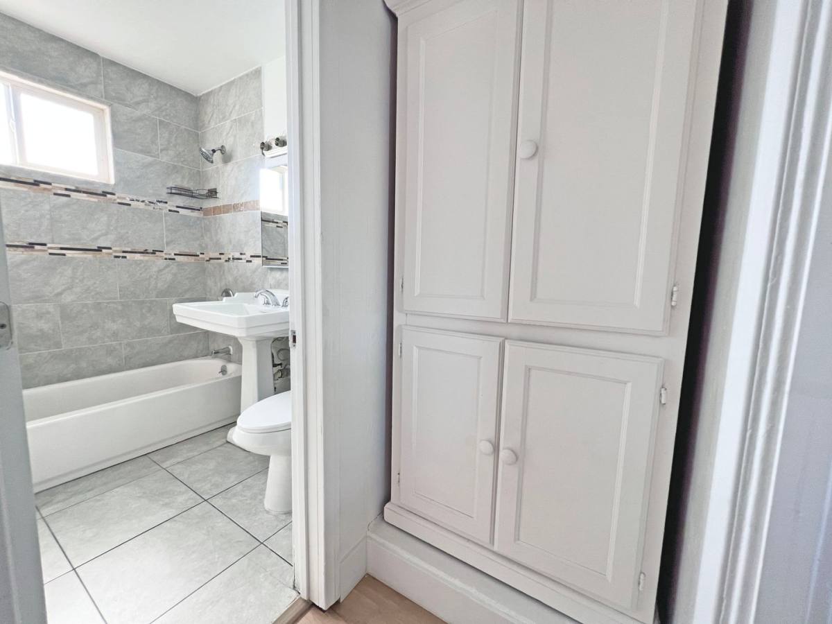 1214 E Hellman St, Long Beach, CA 90813 - Apartment for Rent - Image 6