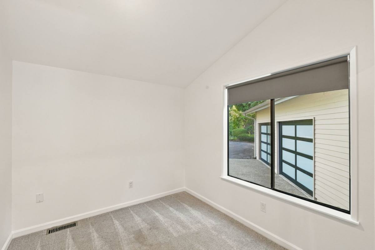 6206 114th Ave NE, Kirkland, WA 98033 - House for Rent - Image 4