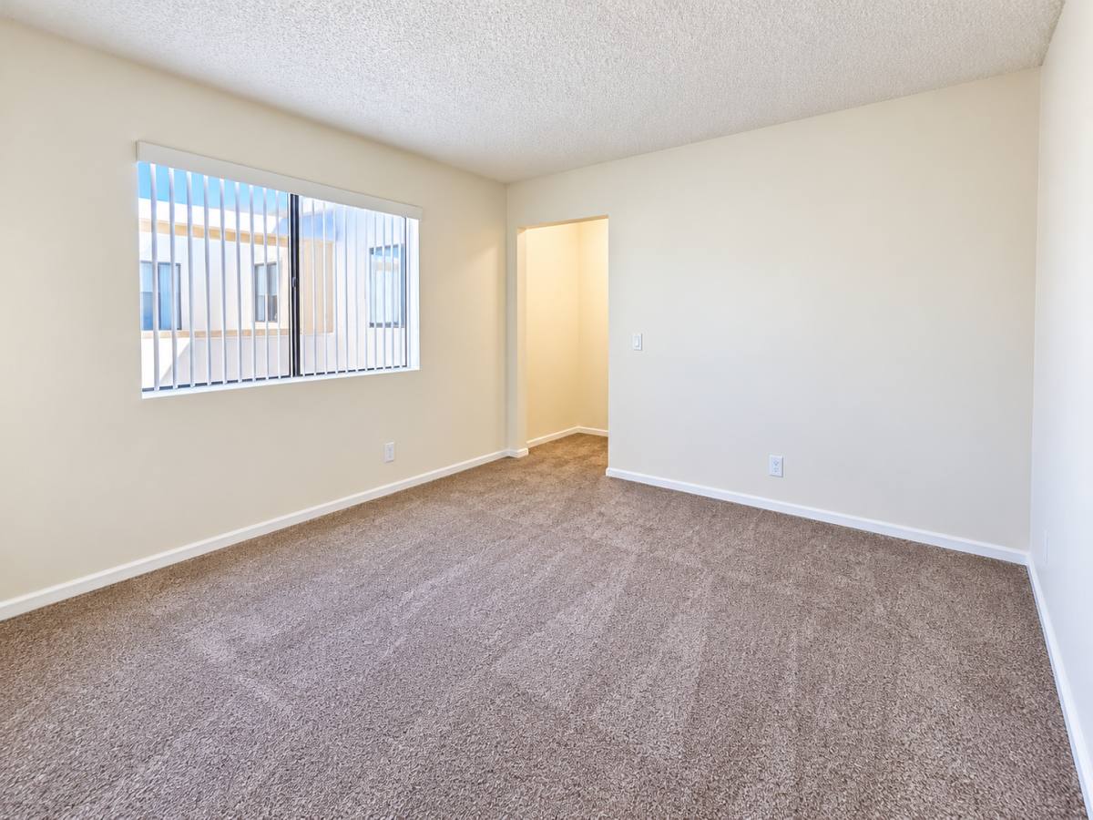 410 E Elmwood Ave, Burbank, CA 91501 - Apartment for Rent - Image 5