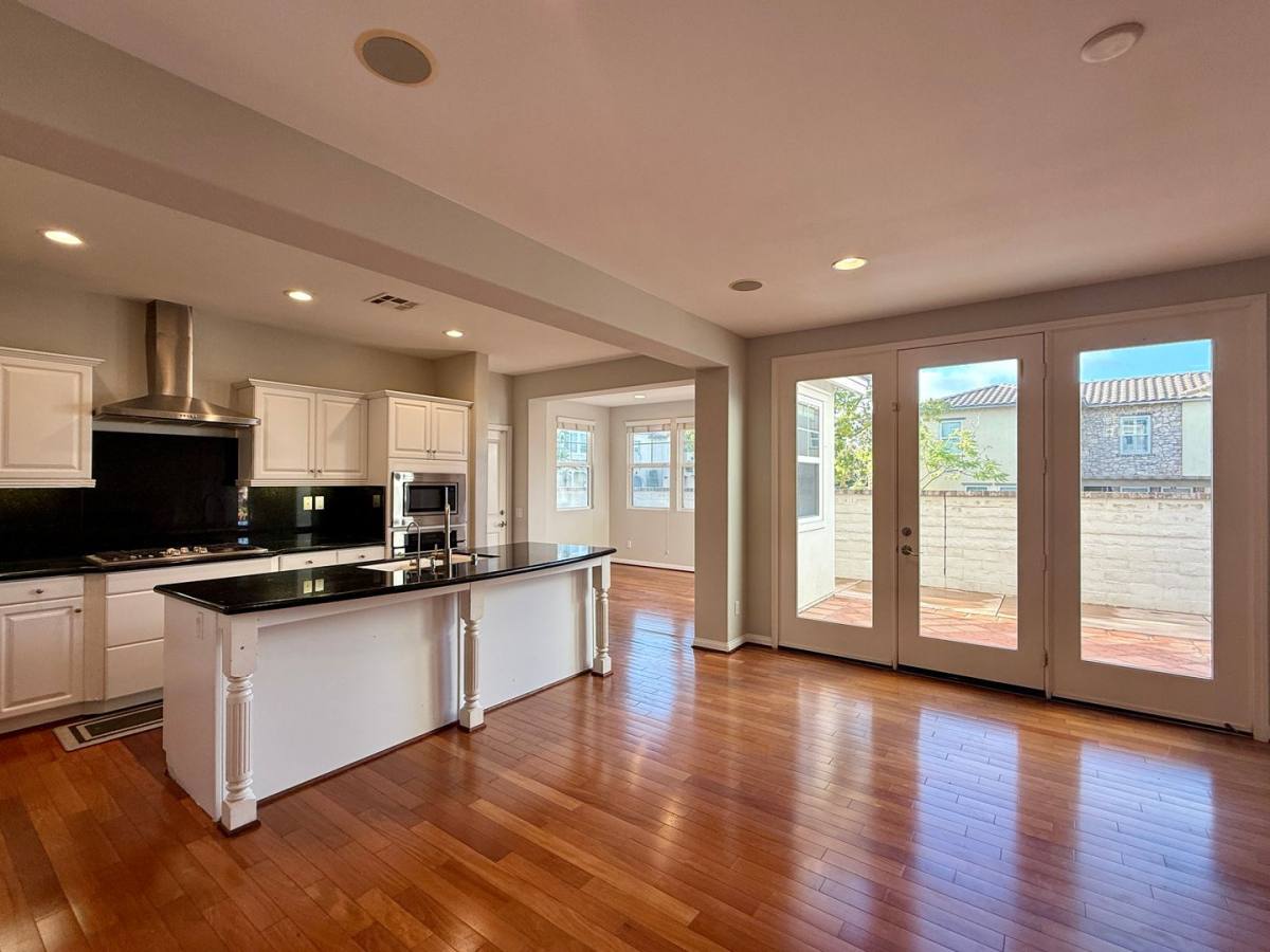 6097 African Holly Trail, San Diego, CA 92130 - House for Rent - Image 9