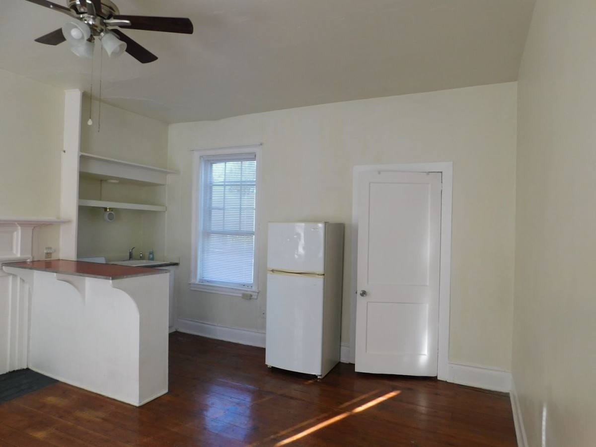 Apartment for rent at 311 N Braddock St #1, Winchester, VA 22601