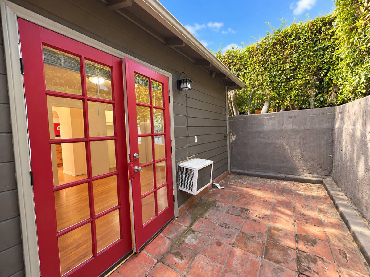 1102 Westerly Terrace, Los Angeles, CA 90026 - Apartment for Rent - Image 10