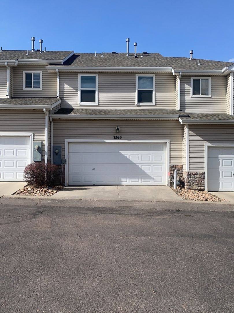 7560 Sandy Springs Point, Fountain, CO 80817 - Townhouse for Rent - Image 2