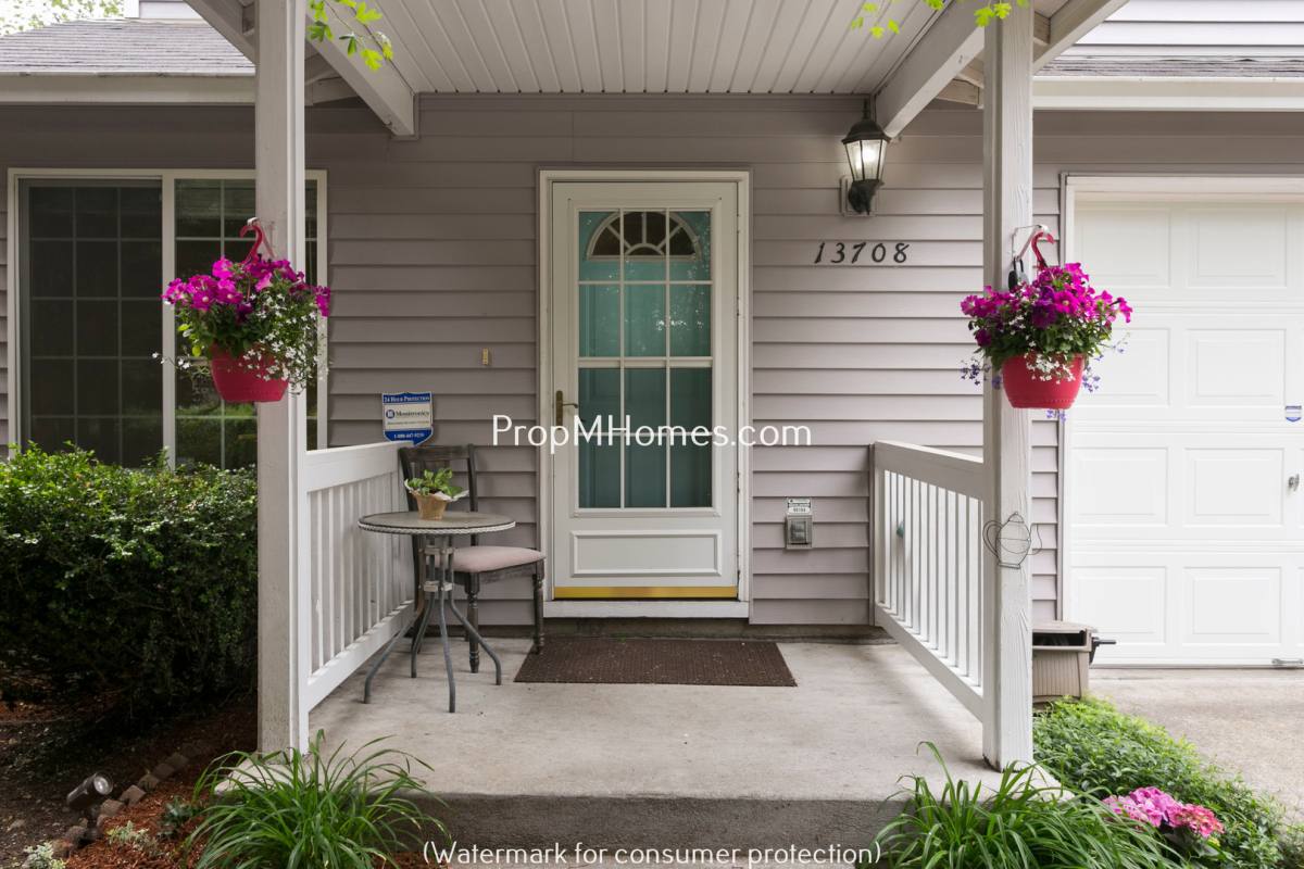 13708 SE Ramona St, Portland, OR 97236 - House for Rent - Image 2
