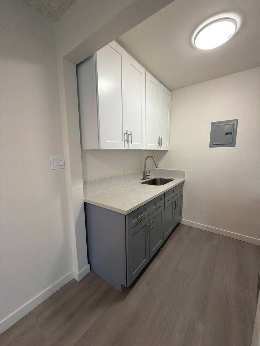 637 N Anna Dr, Anaheim, CA 92805 - Apartment for Rent - Image 4