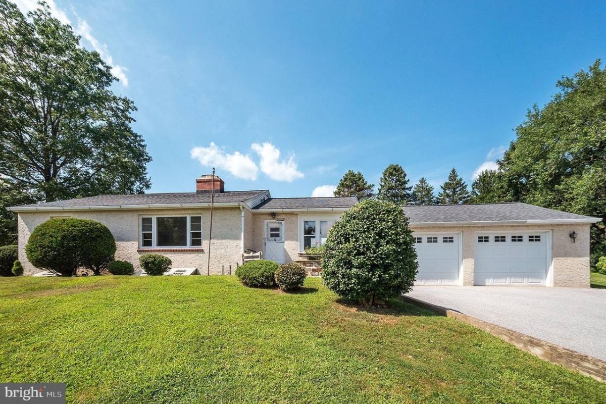 Manager Icon Ash 1101 Ashbridge Rd in West Chester, PA | 3 Beds 2 Baths 1,337 sqft House ...