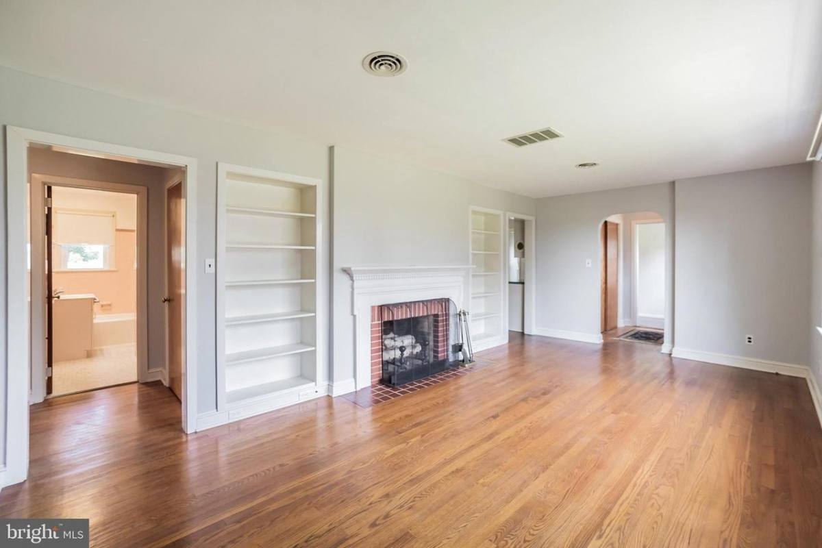 Manager Icon Ash 1101 Ashbridge Rd in West Chester, PA | 3 Beds 2 Baths 1,337 sqft House ...