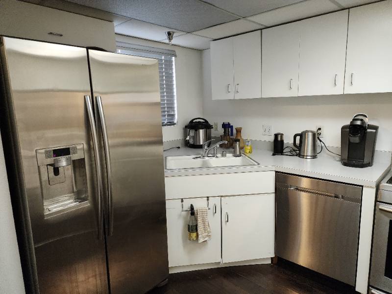 11630 Chenault St #9, Los Angeles, CA 90049 - Townhouse for Rent - Image 8