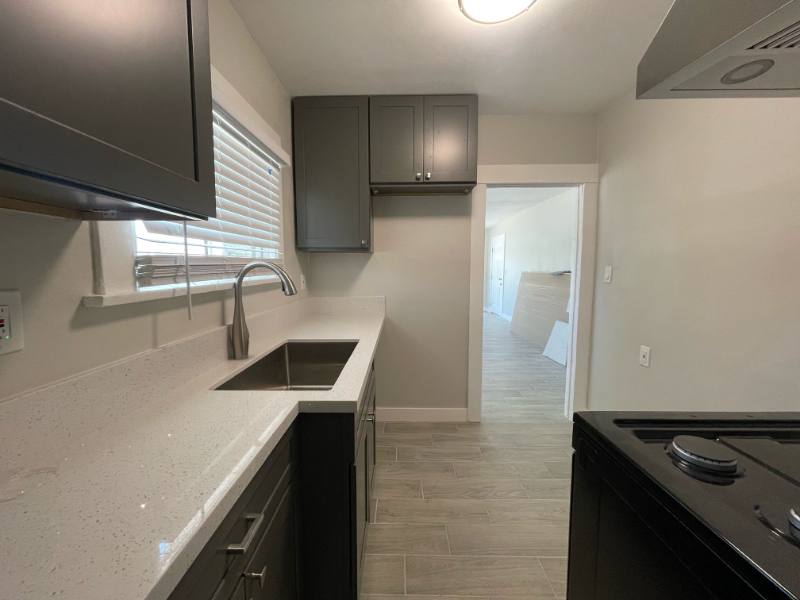 602-604 Van Ness Ave, Santa Ana, CA 92701 - Apartment for Rent - Image 7