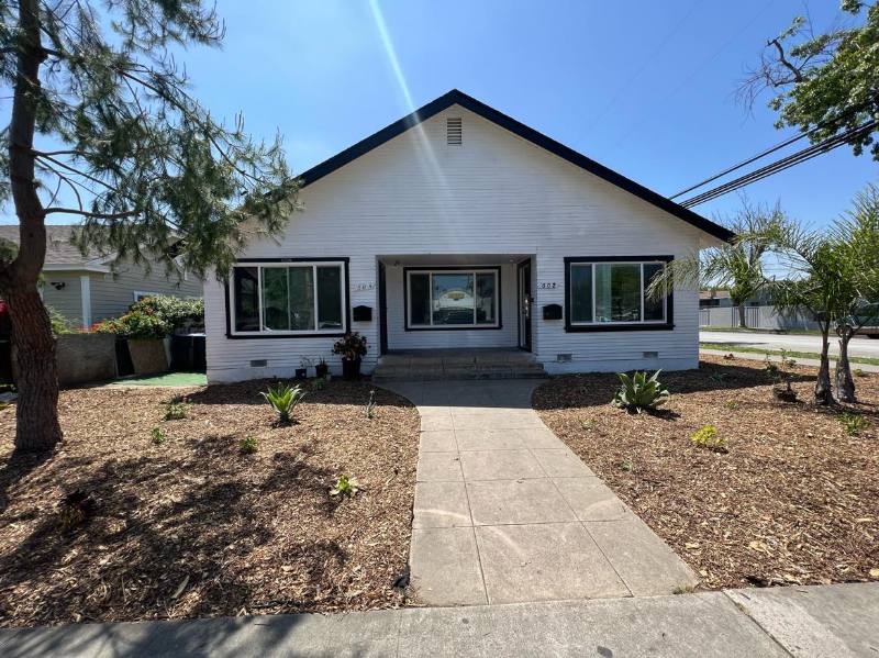 602-604 Van Ness Ave, Santa Ana, CA 92701 - Apartment for Rent